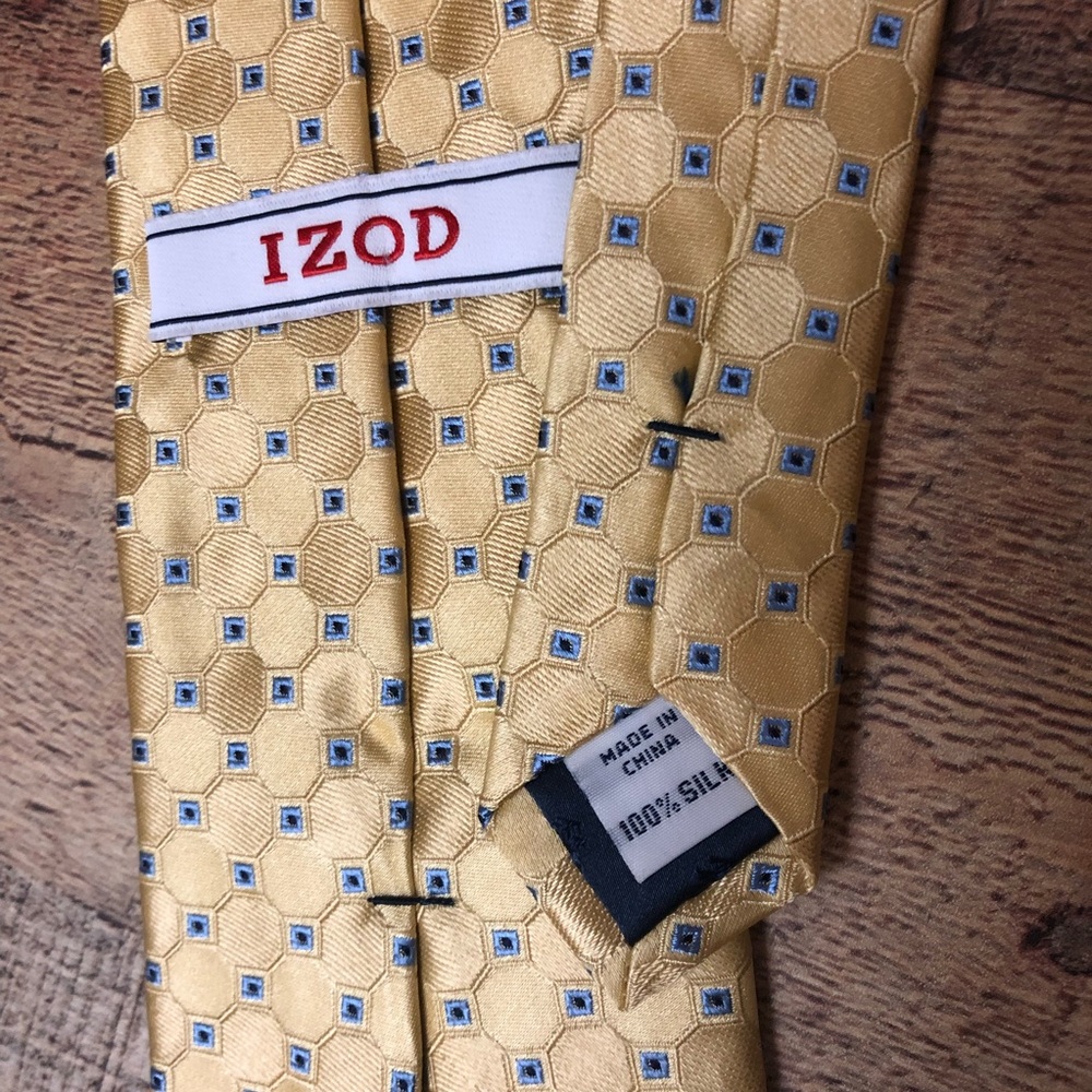IZOD tie - yellow - Picture 3 of 5